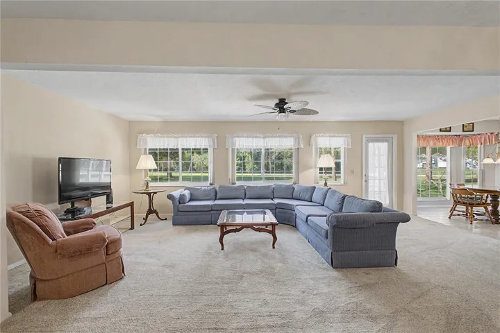 7088 Crown Oaks Dr, Spring Hill, FL 34606