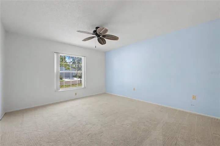7088 Crown Oaks Dr, Spring Hill, FL 34606