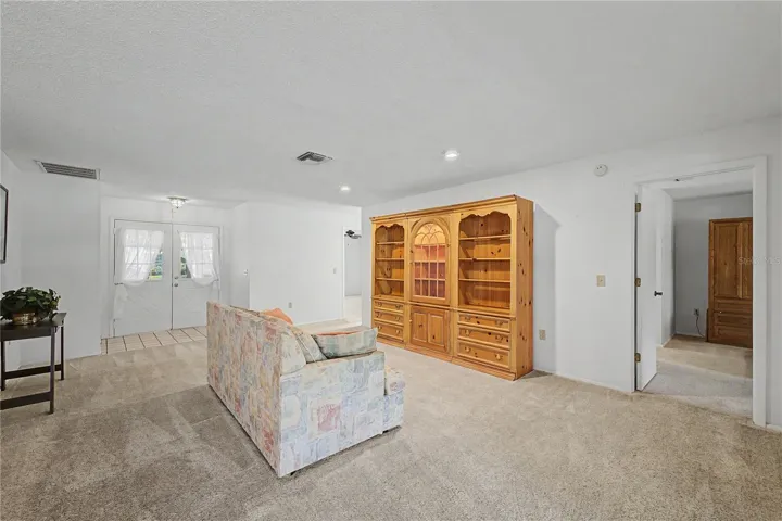 7088 Crown Oaks Dr, Spring Hill, FL 34606