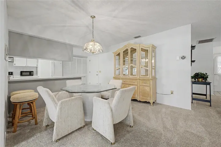 7088 Crown Oaks Dr, Spring Hill, FL 34606