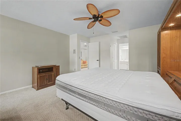 7088 Crown Oaks Dr, Spring Hill, FL 34606