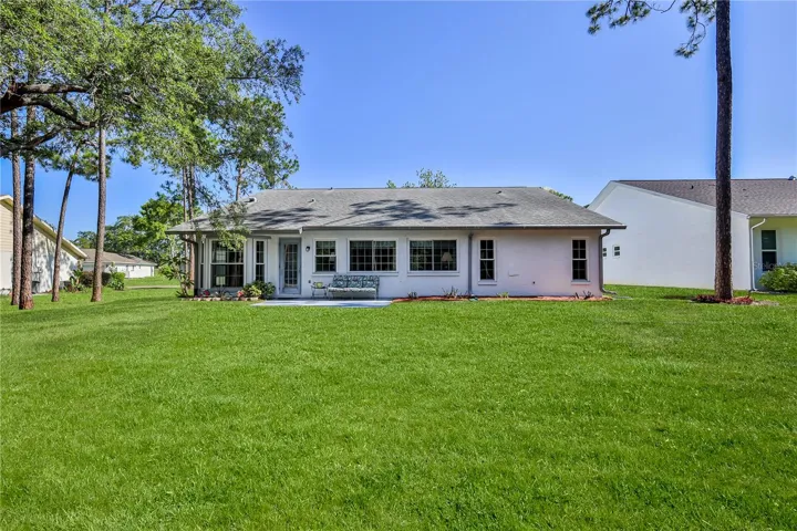 7088 Crown Oaks Dr, Spring Hill, FL 34606