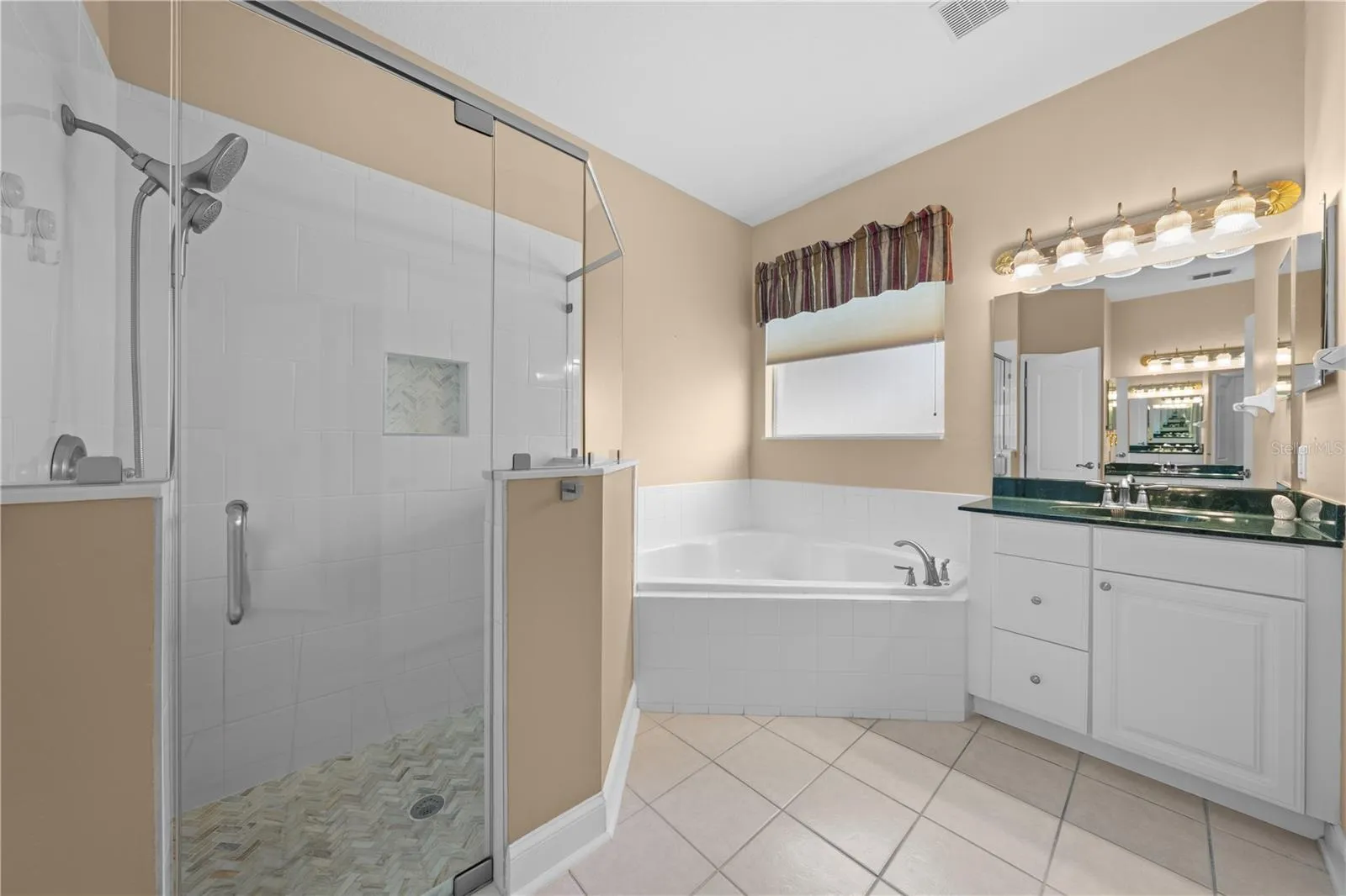 Primary ensuite.