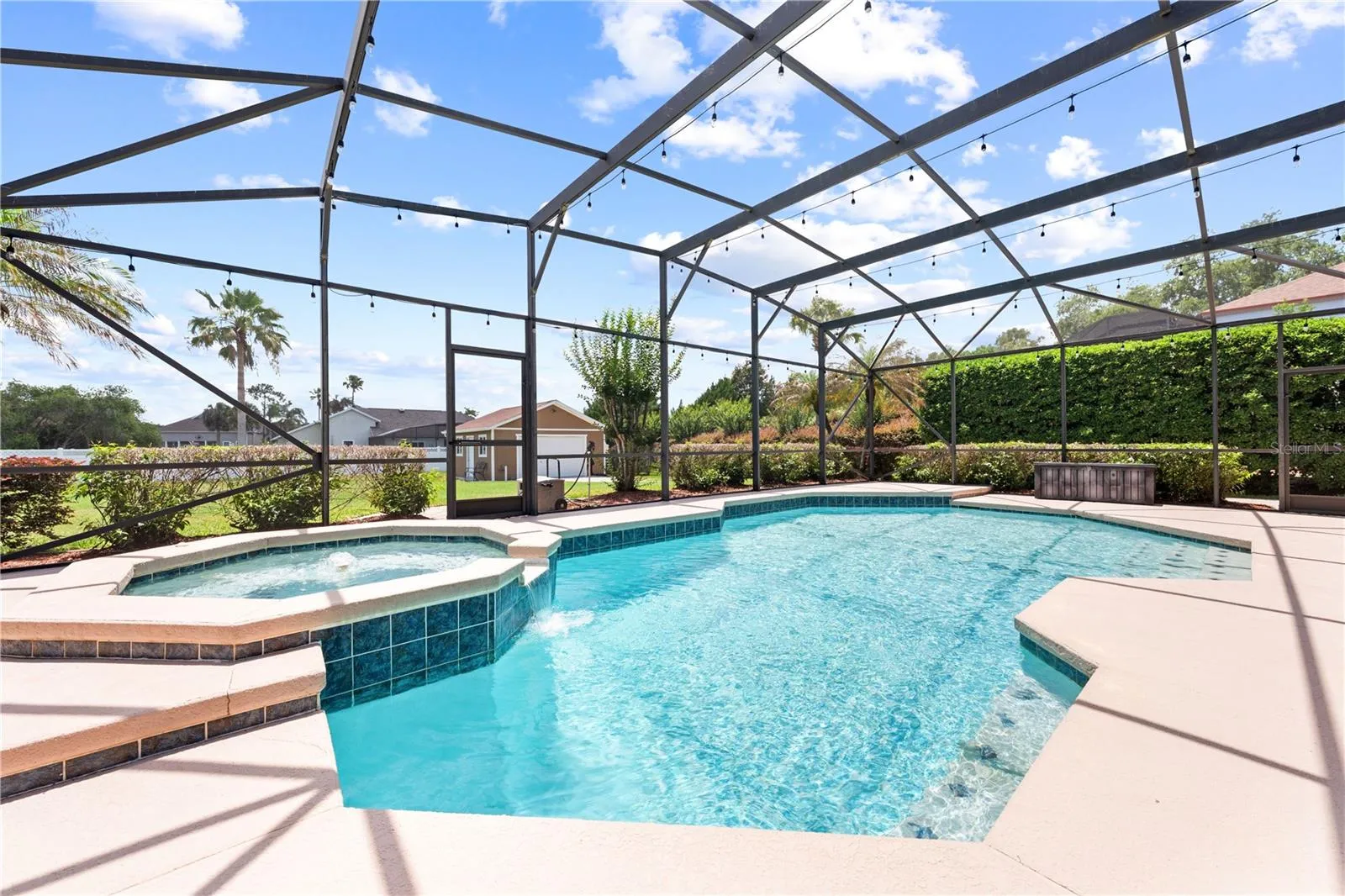 Saltwater pool & spa.