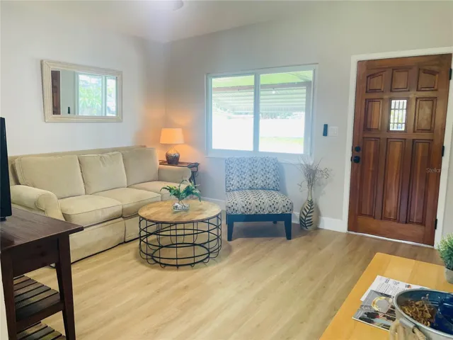 5165 104th Way N, St Petersburg, FL 33708