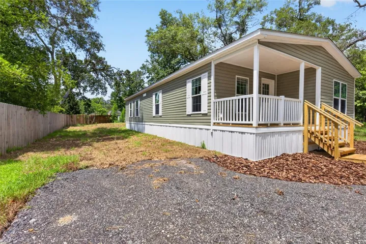 17475 Tavern Rd, Brooksville, FL 34604