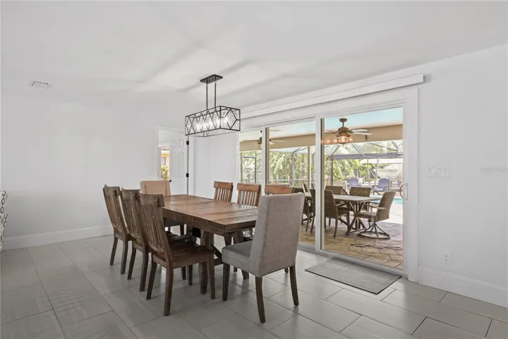 5215 Pelican Blvd, Cape Coral, FL 33914