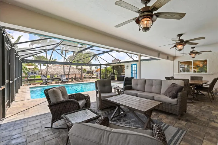 5215 Pelican Blvd, Cape Coral, FL 33914