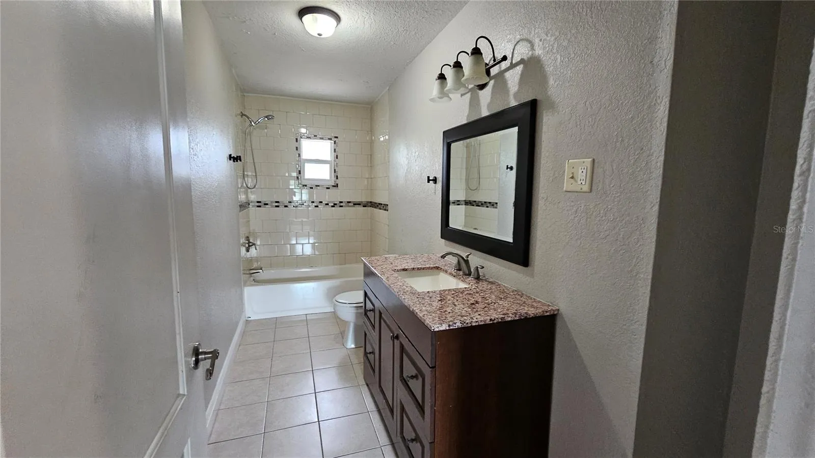 2nd Bathroom