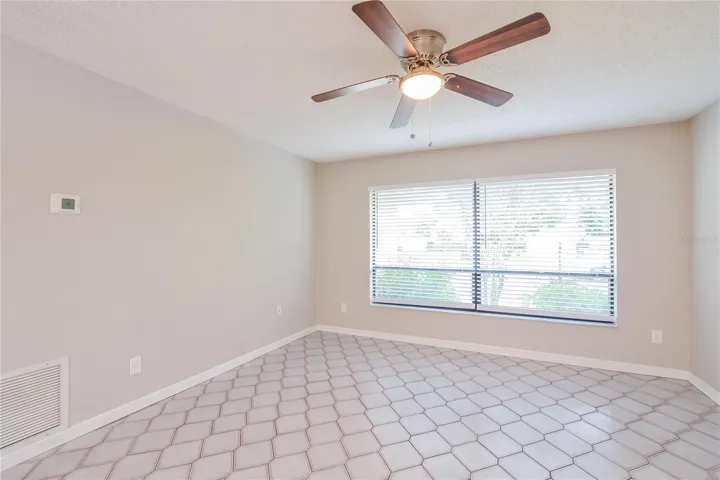 8873 Aspen Ave, Orlando, FL 32817