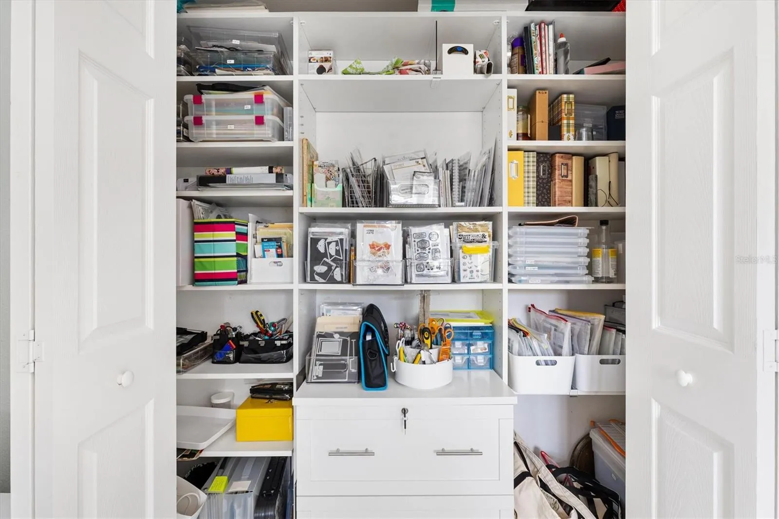 Bedroom/Flex Closet