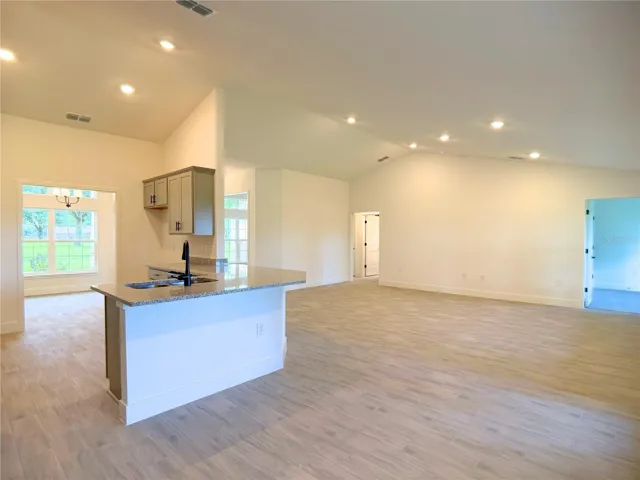 36893 Hidden View Circle, Dade City, FL 33523