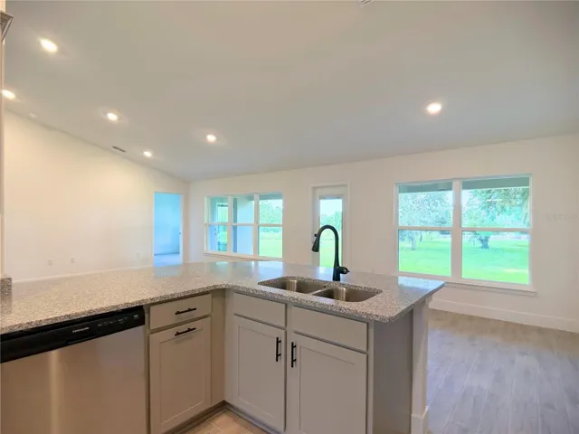 36893 Hidden View Circle, Dade City, FL 33523