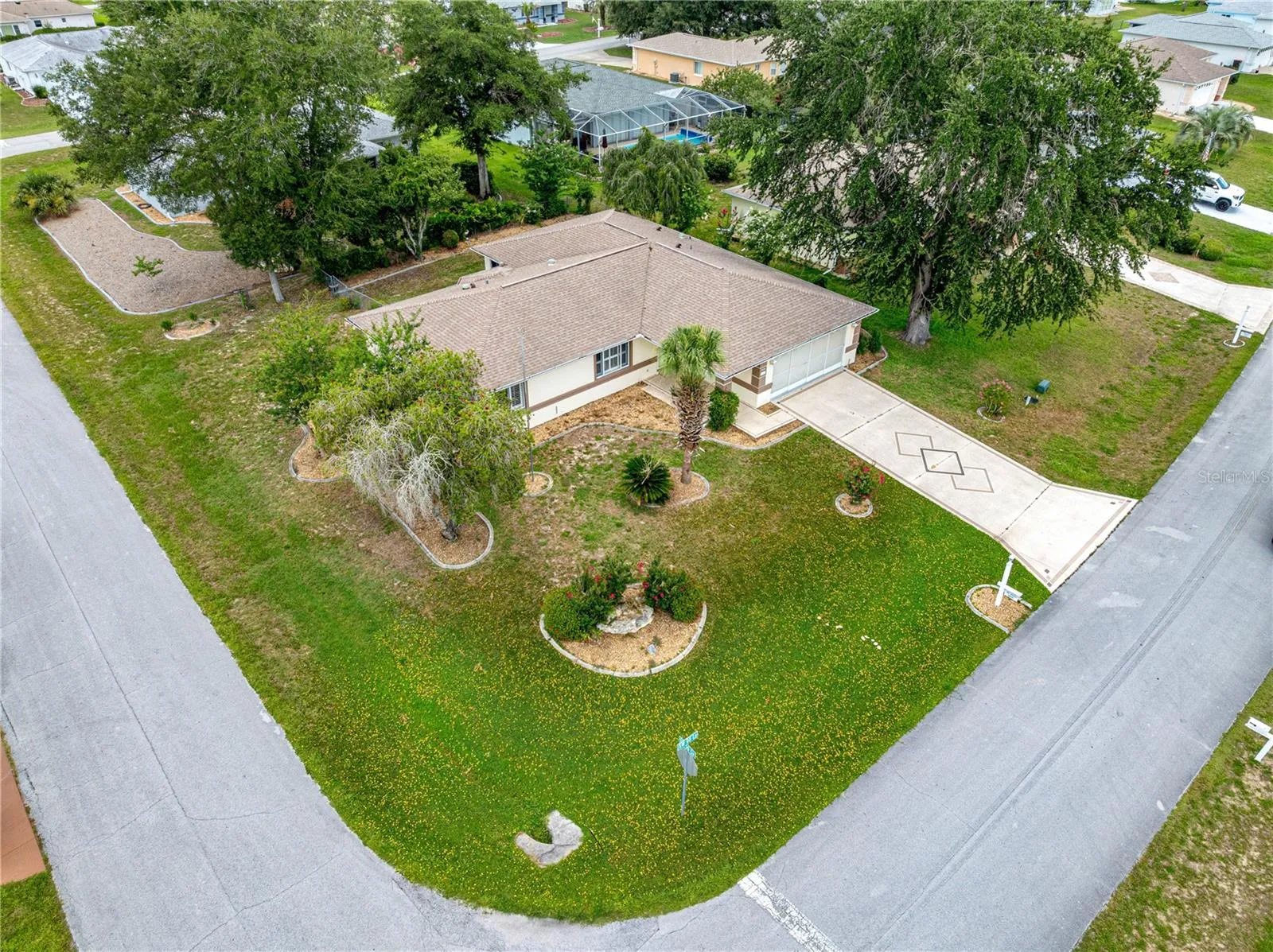SPACIOUS CORNER LOT