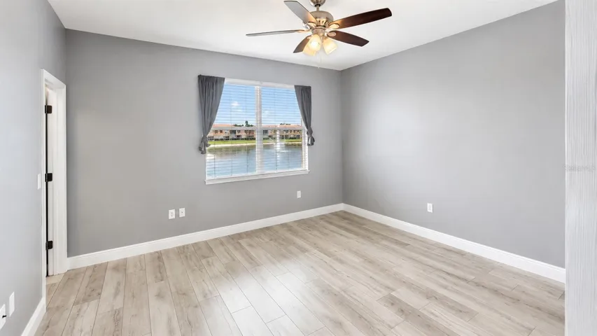 3696 Parkridge Cir #26-105, Sarasota, FL 34243