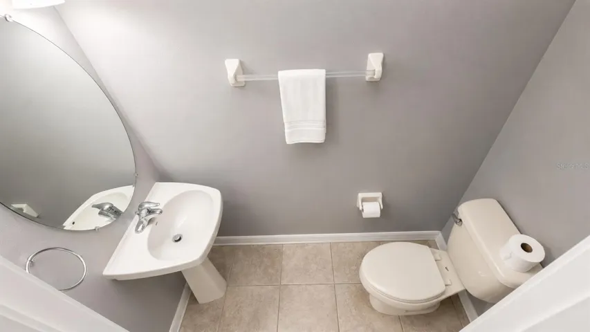 3696 Parkridge Cir #26-105, Sarasota, FL 34243