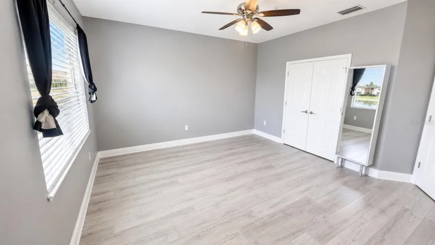 3696 Parkridge Cir #26-105, Sarasota, FL 34243