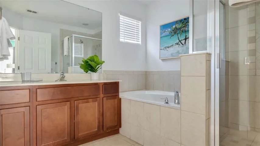 430 Las Fuentes Dr, Kissimmee, FL 34746