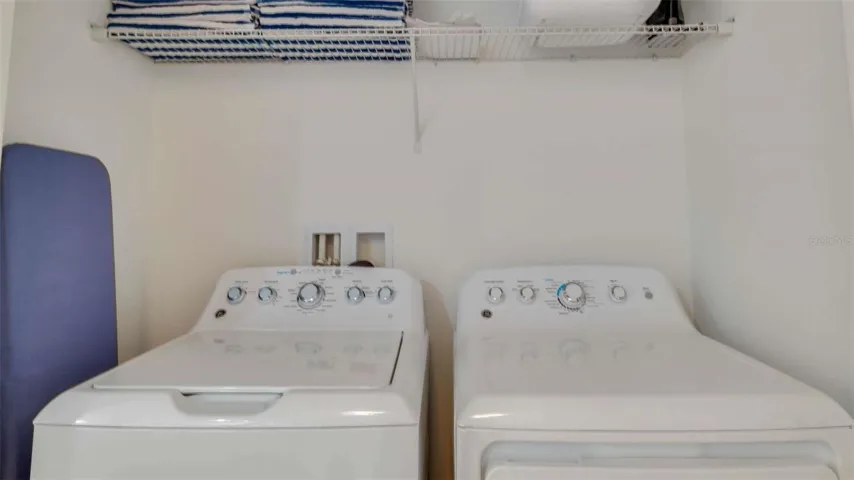 430 Las Fuentes Dr, Kissimmee, FL 34746