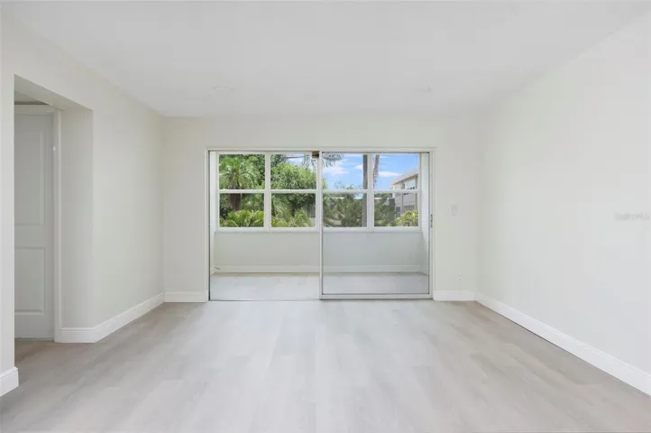 1225 58th St N #203a, St Petersburg, FL 33710