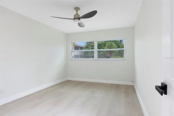 1225 58th St N #203a, St Petersburg, FL 33710