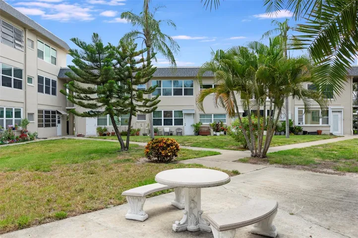 1225 58th St N #203a, St Petersburg, FL 33710