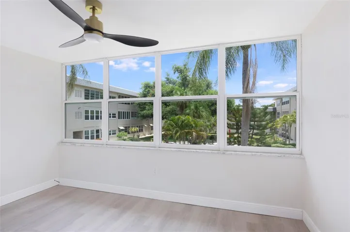 1225 58th St N #203a, St Petersburg, FL 33710