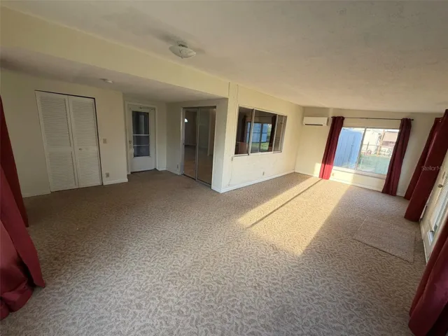 Large Bonus room