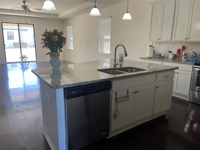 12433 Ballentrae Forest Dr, Riverview, FL 33579