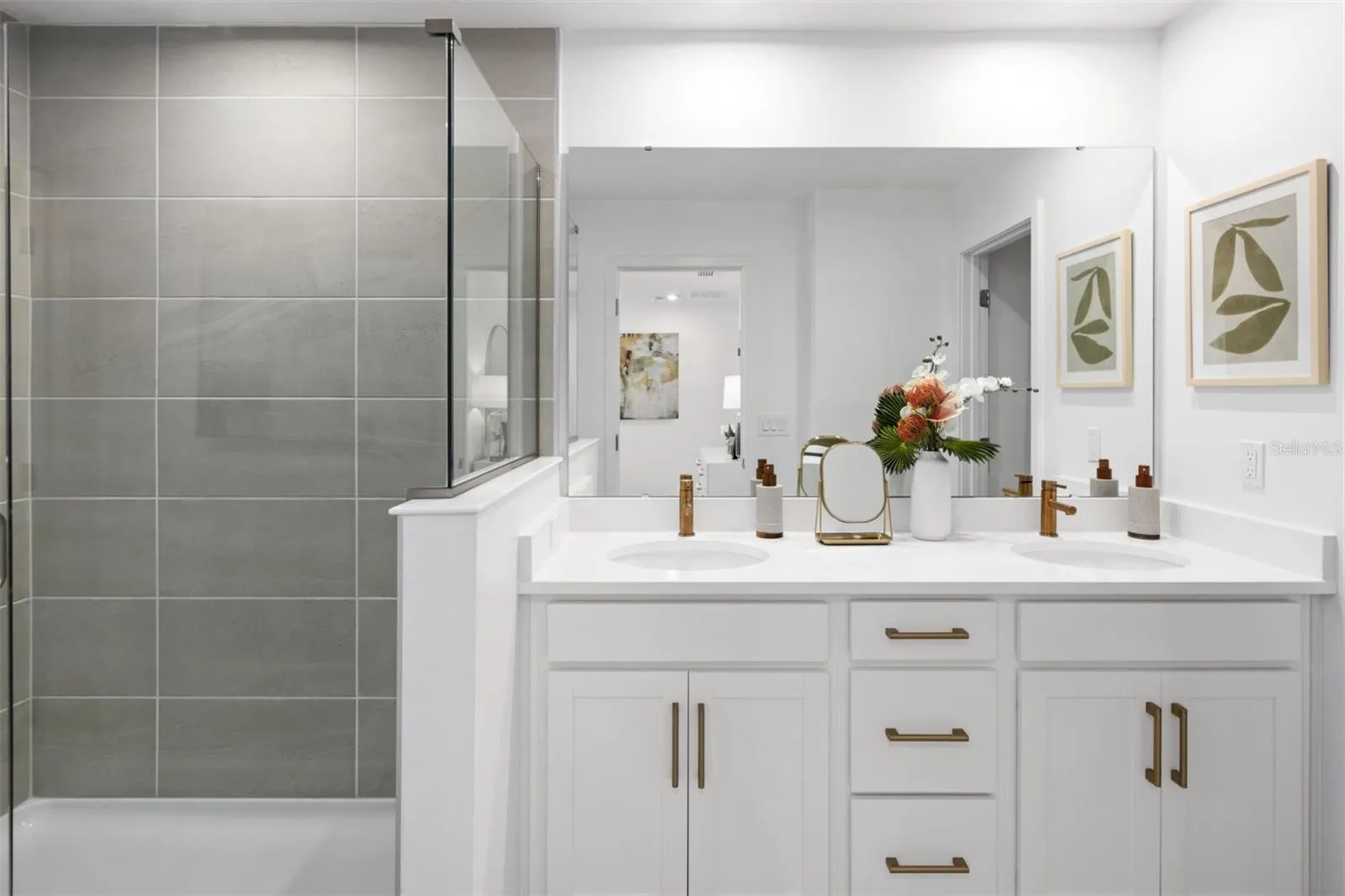 Hickory Grove Aurora Model Primary Bathroom
