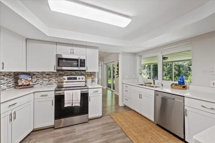 346 Ranch Rd, Tarpon Springs, FL 34688