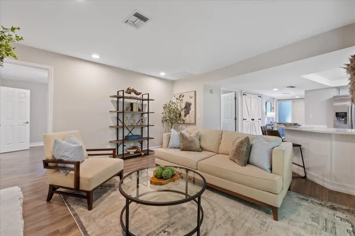 346 Ranch Rd, Tarpon Springs, FL 34688