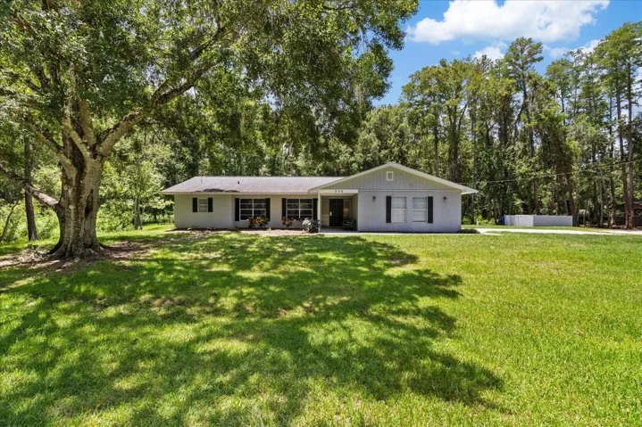 346 Ranch Rd, Tarpon Springs, FL 34688