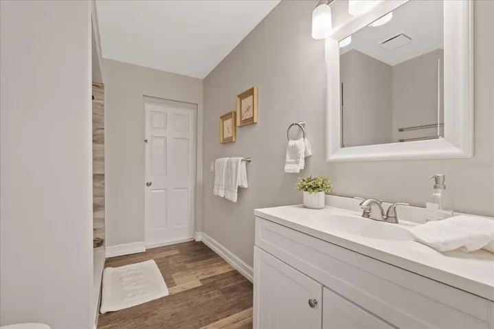 346 Ranch Rd, Tarpon Springs, FL 34688
