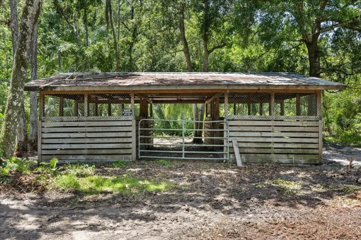 346 Ranch Rd, Tarpon Springs, FL 34688