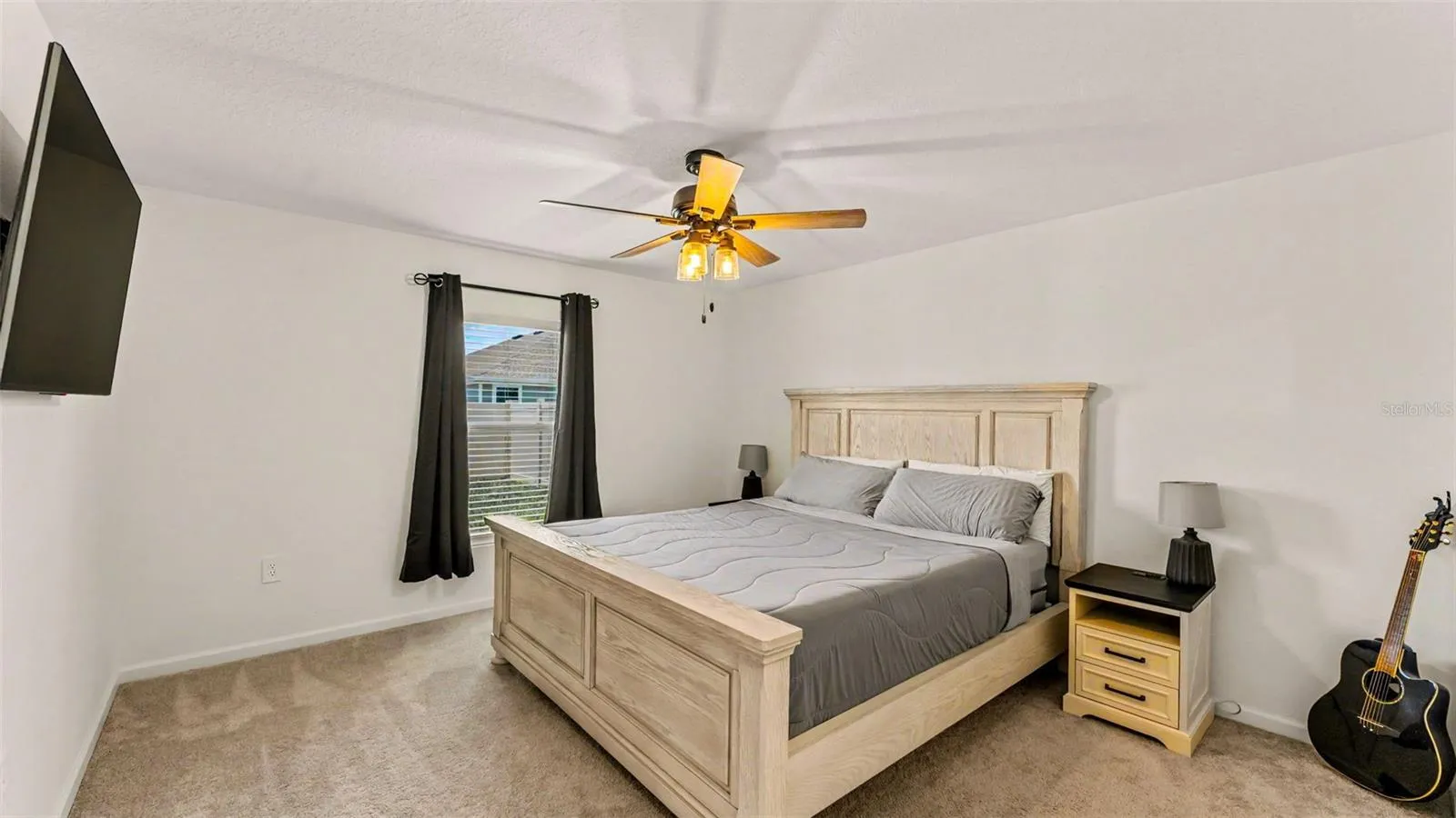 Large Primary Suite!