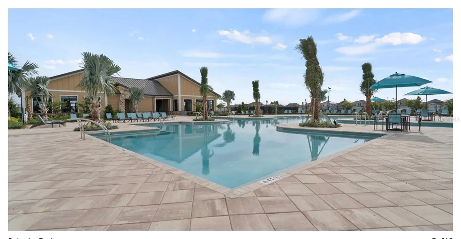 SWIMMING POOL!