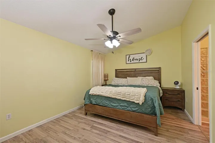 4427 Murfield Dr E, Bradenton, FL 34203