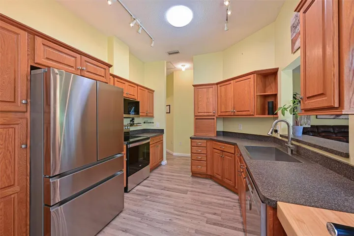 4427 Murfield Dr E, Bradenton, FL 34203