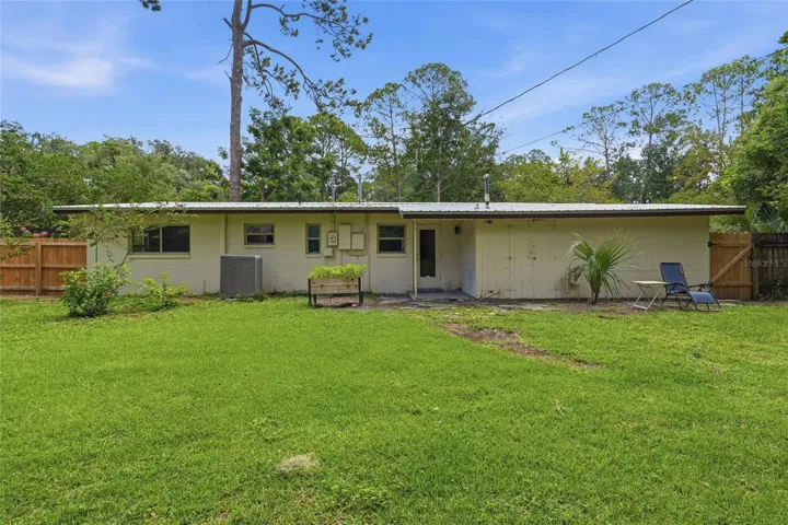 2002 Ne 7th St, Gainesville, FL 32609