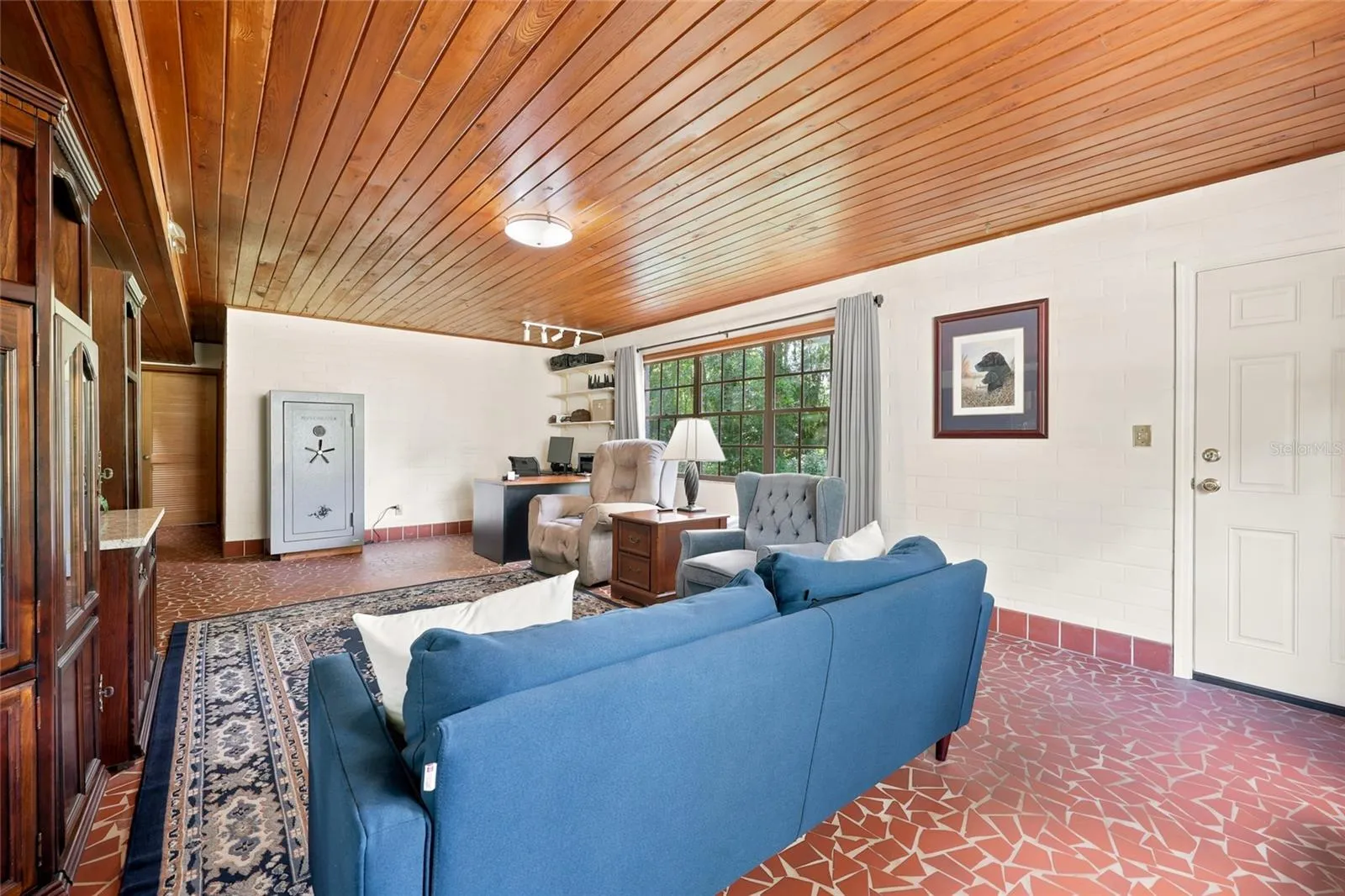 Family room/bonus room