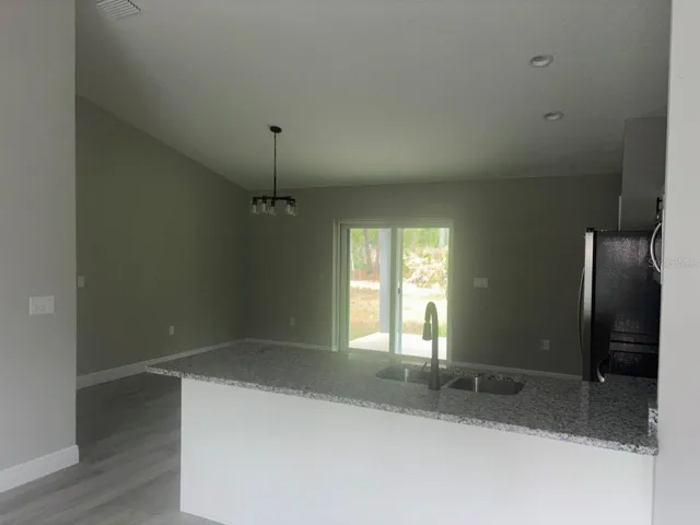 651 W Bancroft Dr, Dunnellon, FL 34434