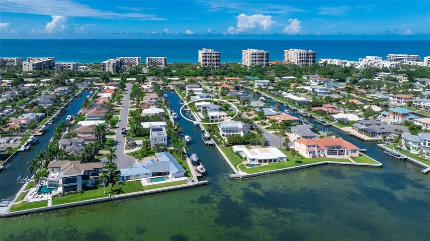 560 Chipping Ln, Longboat Key, FL 34228