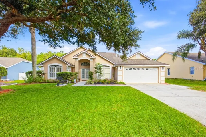 566 Montana Ave, Davenport, FL 33897