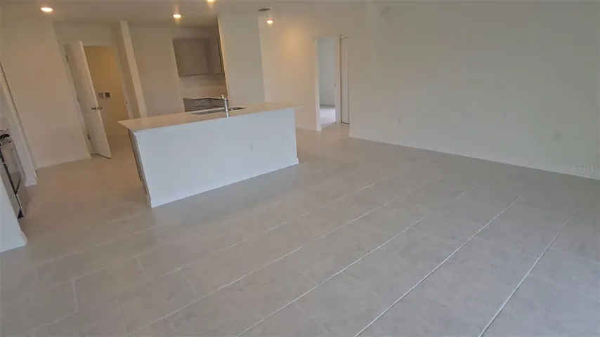 541 Lakeview Ct, Poinciana, FL 34759
