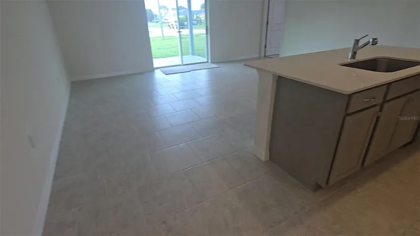 541 Lakeview Ct, Poinciana, FL 34759