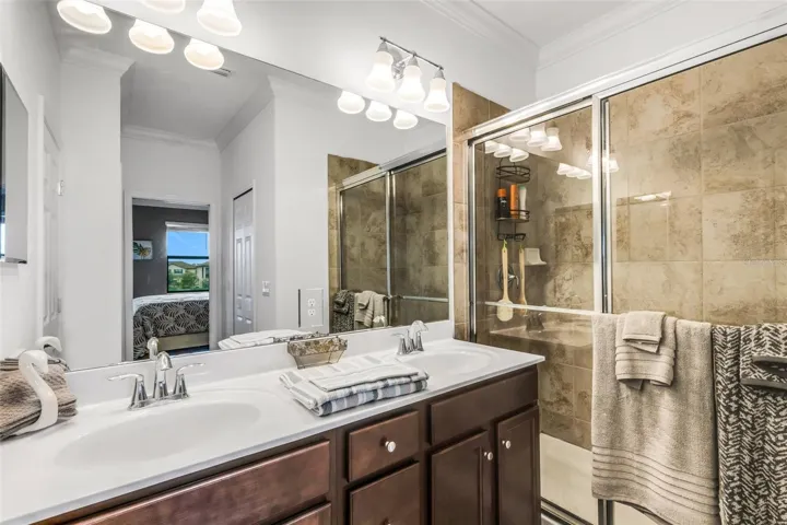 20450 Lagente Cir, Venice, FL 34293