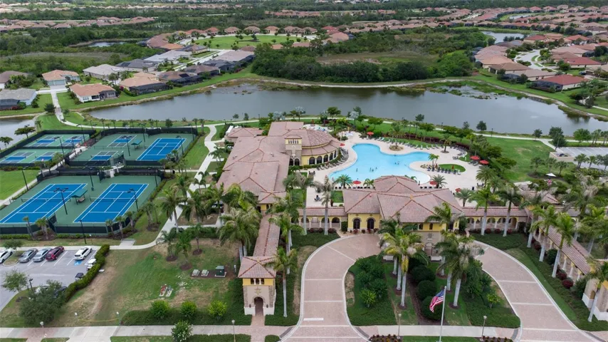 20450 Lagente Cir, Venice, FL 34293