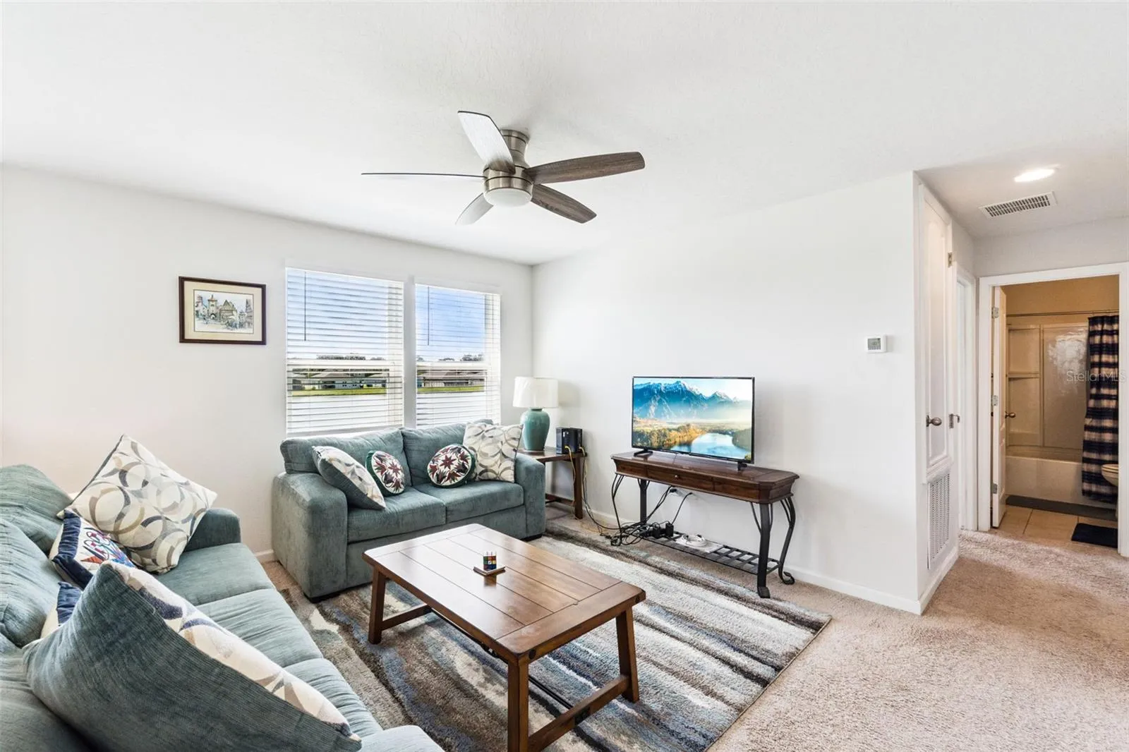 Uper Level bonus room with water view