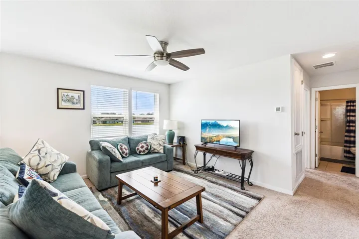 Uper Level bonus room with water view